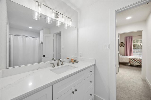 14 Starviolet Street, The Woodlands, TX 77380