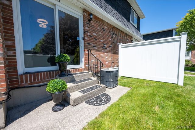 150 South Union Road 113, Amherst, NY 14221