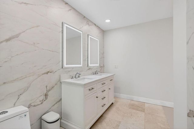 5735 Lakeview Mews Circle, Boynton Beach, FL 33437