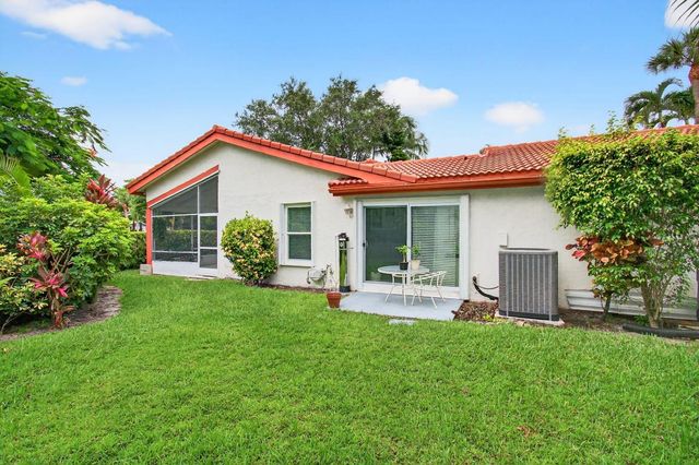 5735 Lakeview Mews Circle, Boynton Beach, FL 33437