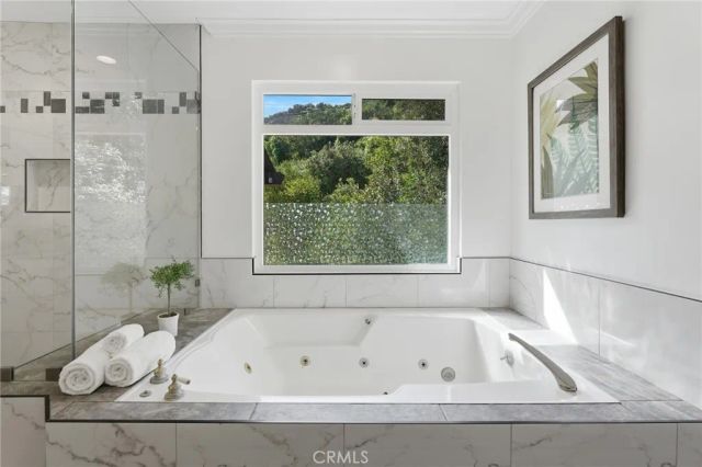 3831 Saint Johnswood Drive, Woodland Hills, CA 91364