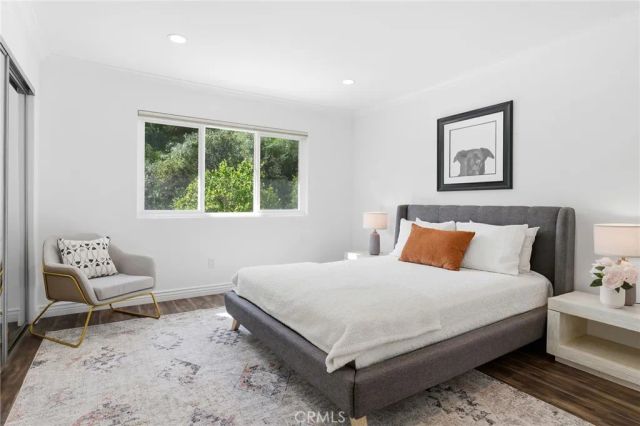 3831 Saint Johnswood Drive, Woodland Hills, CA 91364