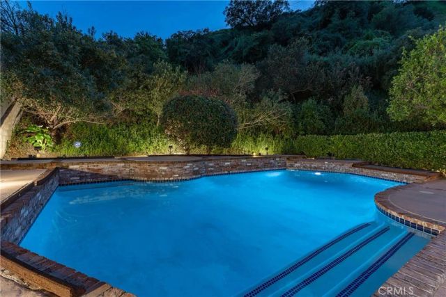 3831 Saint Johnswood Drive, Woodland Hills, CA 91364