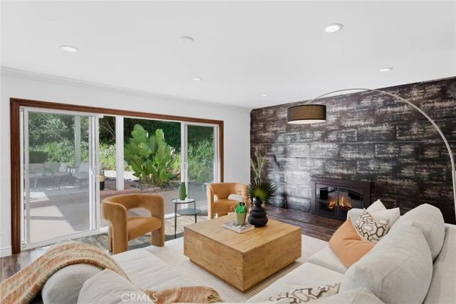 3831 Saint Johnswood Drive, Woodland Hills, CA 91364