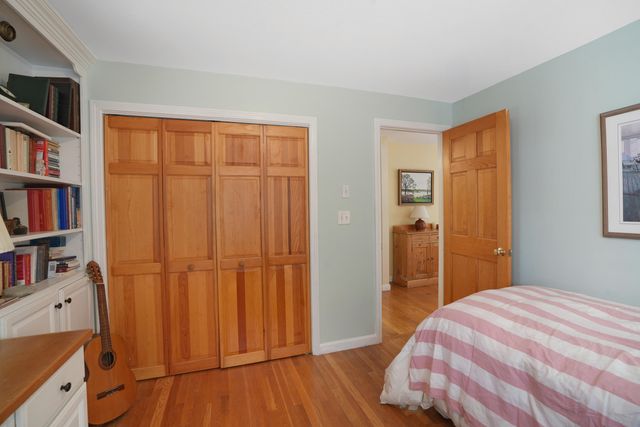 22 Old Lighthouse Road, Vineyard Haven, MA 02568