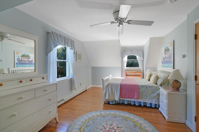 22 Old Lighthouse Road, Vineyard Haven, MA 02568