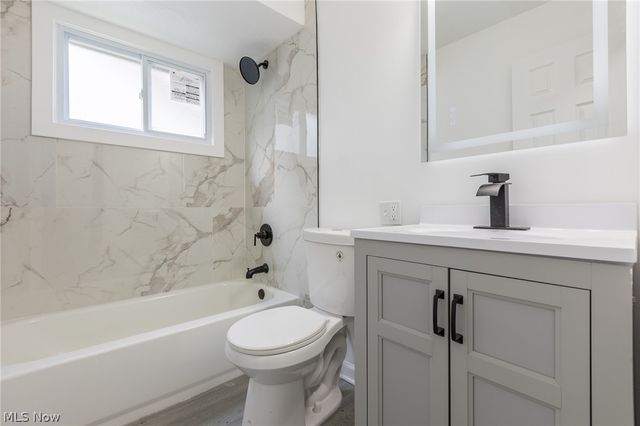 29307 Lake Shore Boulevard, Willowick, OH 44095