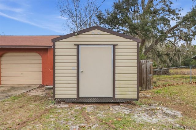 2341 S Whitier Point, Homosassa, FL 34448