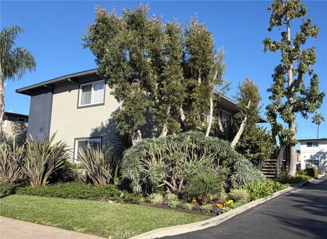 2256-2260 Maple, Costa Mesa, CA 92627