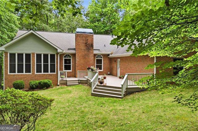 35 Elmtree Drive, Sharpsburg, GA 30277
