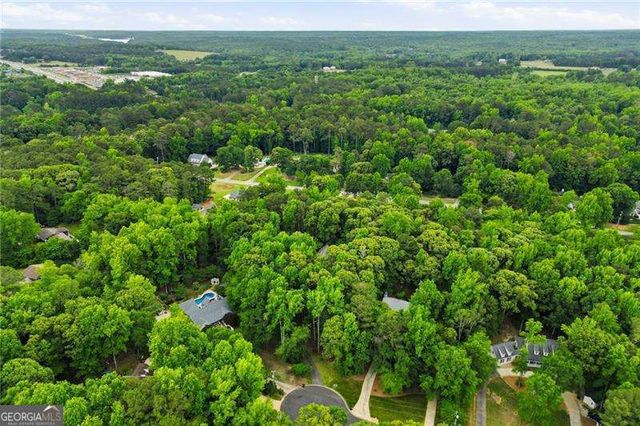 35 Elmtree Drive, Sharpsburg, GA 30277