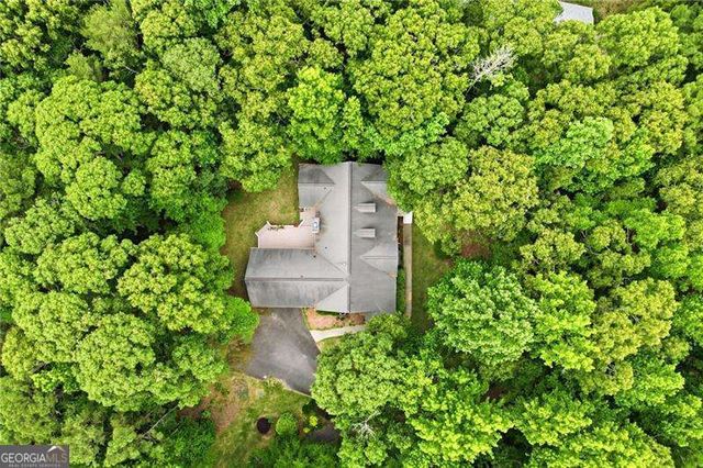 35 Elmtree Drive, Sharpsburg, GA 30277