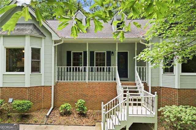 35 Elmtree Drive, Sharpsburg, GA 30277