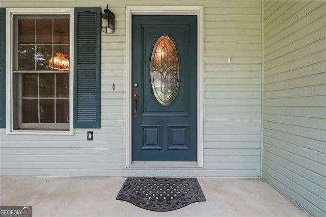 35 Elmtree Drive, Sharpsburg, GA 30277