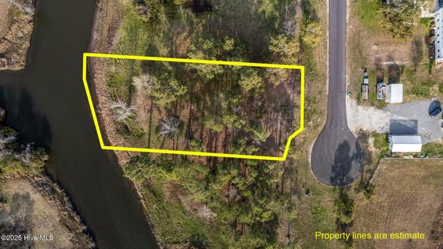 246 Bethea Street, Holly Ridge, NC 28445