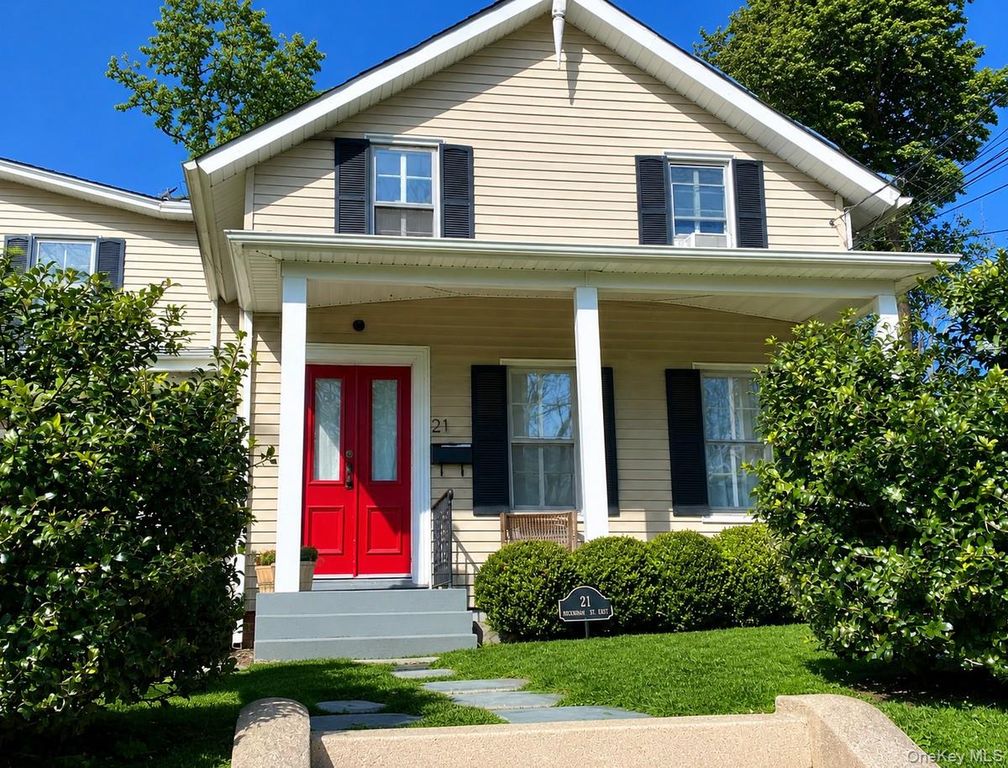 21 Mechanic Street, Huntington, NY 11743