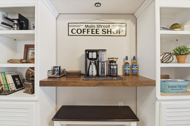 1021 W CHAMPLAIN LANE, Citrus Springs, FL 34434