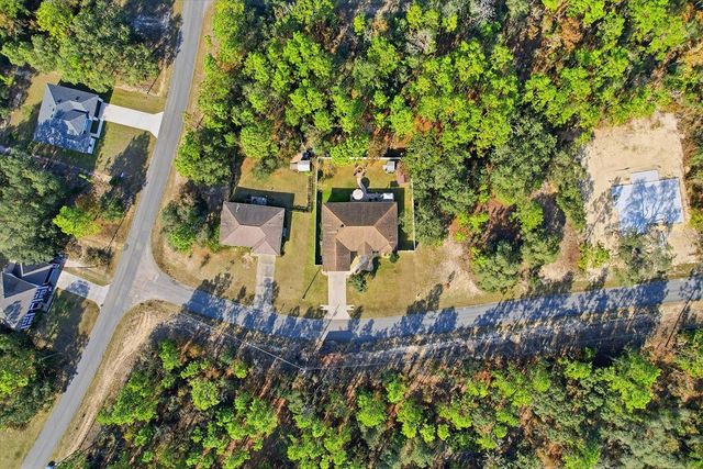 1021 W CHAMPLAIN LANE, Citrus Springs, FL 34434