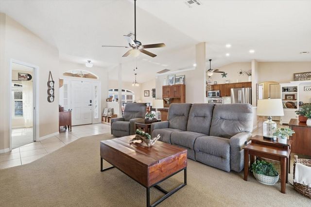 1021 W CHAMPLAIN LANE, Citrus Springs, FL 34434