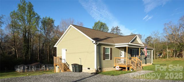 6591 George Hildebran School Road, Hickory, NC 28602