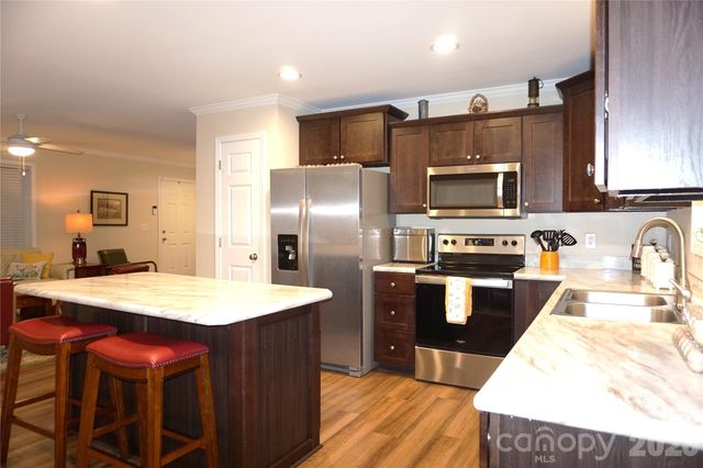 6591 George Hildebran School Road, Hickory, NC 28602