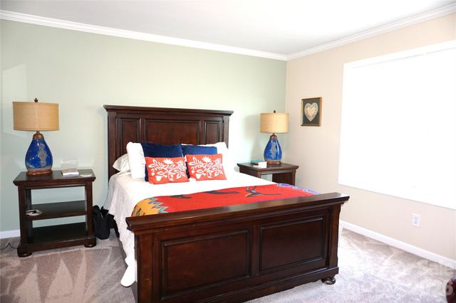 6591 George Hildebran School Road, Hickory, NC 28602