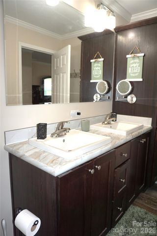 6591 George Hildebran School Road, Hickory, NC 28602