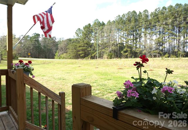 6591 George Hildebran School Road, Hickory, NC 28602