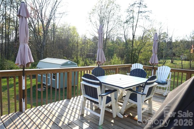 6591 George Hildebran School Road, Hickory, NC 28602