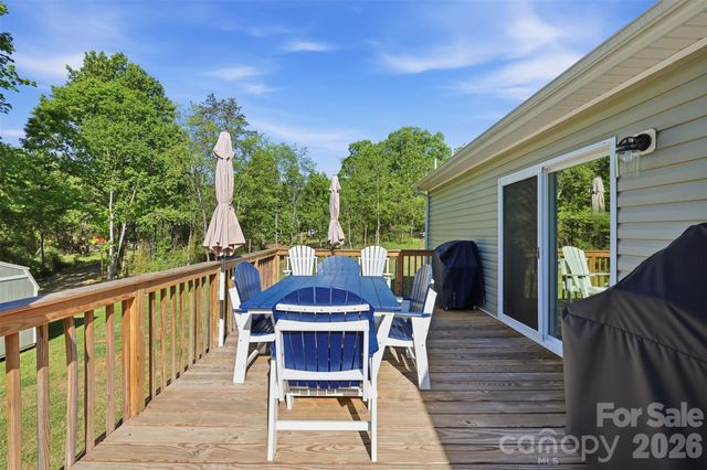 6591 George Hildebran School Road, Hickory, NC 28602