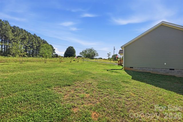 6591 George Hildebran School Road, Hickory, NC 28602