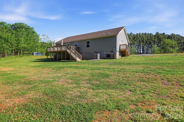 6591 George Hildebran School Road, Hickory, NC 28602