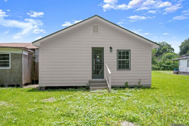 358 Kentucky Ave, Port Allen, LA 70767