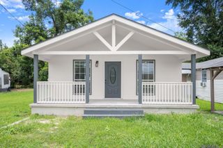 358 Kentucky Ave, Port Allen, LA 70767
