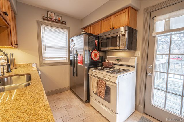 910 Church Street, Port Huron, MI 48060