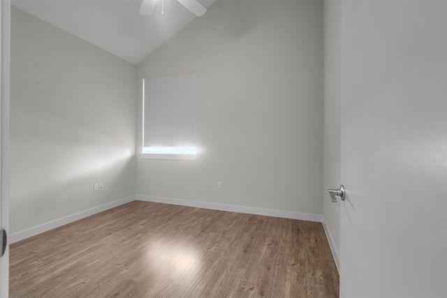 801 N Bluff DR 27, Austin, TX 78745