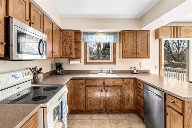 3526 Mayo St, Eau Claire, WI 54701