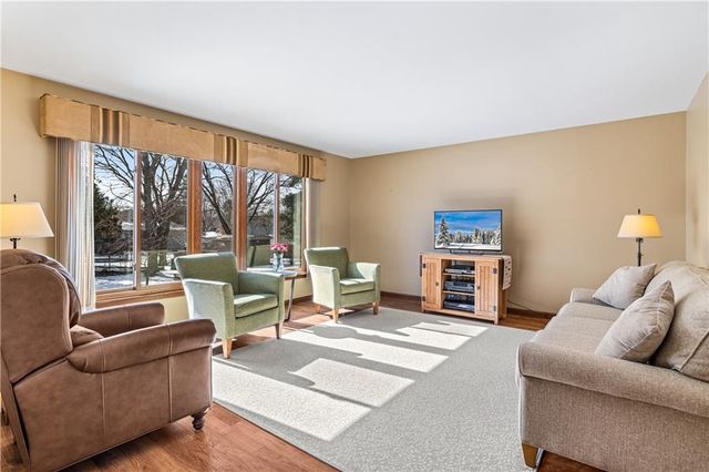 3526 Mayo St, Eau Claire, WI 54701