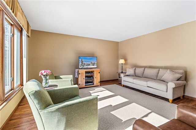 3526 Mayo St, Eau Claire, WI 54701