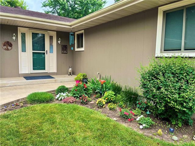 3526 Mayo St, Eau Claire, WI 54701