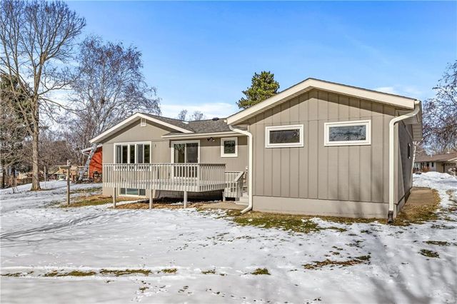 3526 Mayo St, Eau Claire, WI 54701