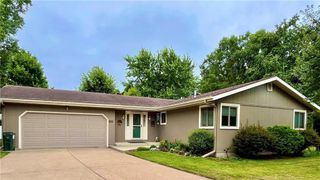 3526 Mayo St, Eau Claire, WI 54701