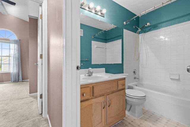 1714 Arborwood Drive, Florence, KY 41042