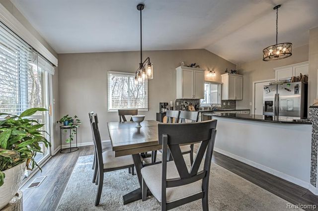 4250 White Oak Trail, Commerce Twp, MI 48382