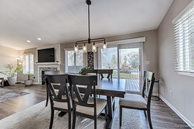 4250 White Oak Trail, Commerce Twp, MI 48382