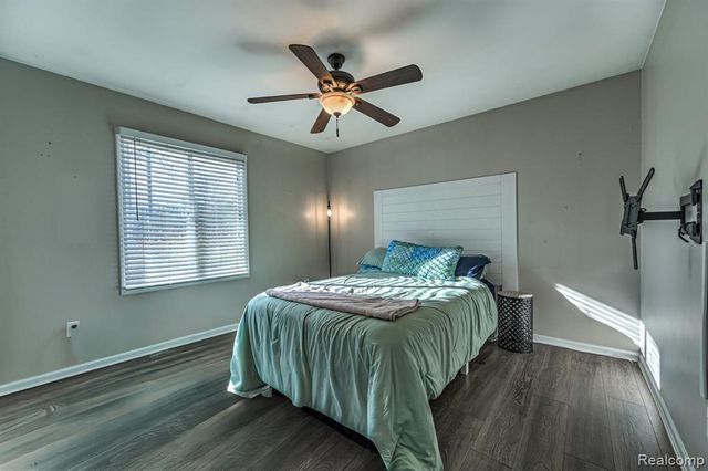 4250 White Oak Trail, Commerce Twp, MI 48382