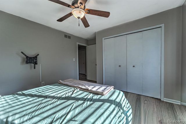 4250 White Oak Trail, Commerce Twp, MI 48382