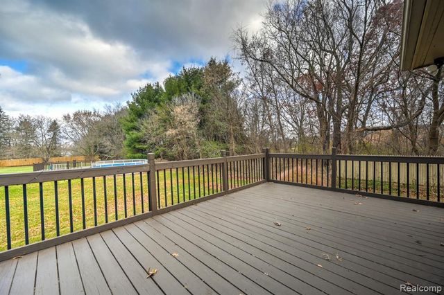 4250 White Oak Trail, Commerce Twp, MI 48382