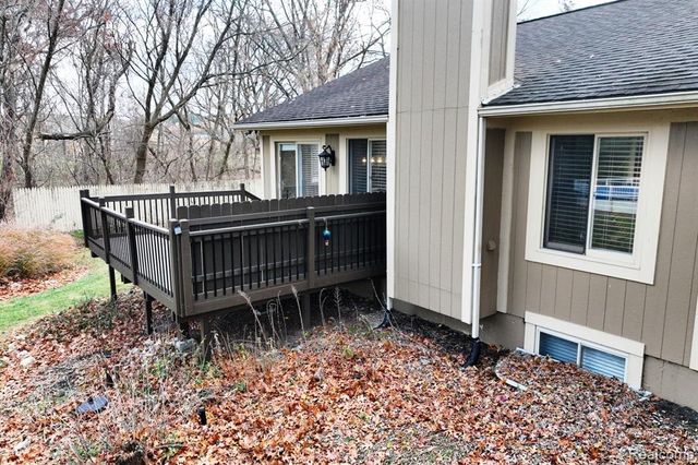 4250 White Oak Trail, Commerce Twp, MI 48382