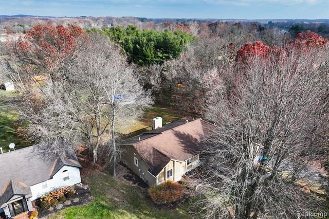 4250 White Oak Trail, Commerce Twp, MI 48382